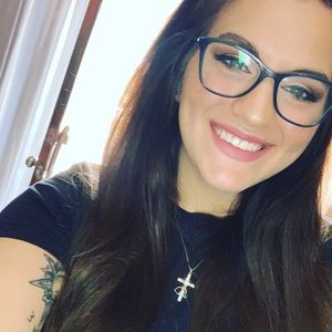 Meet your Posher, Cori